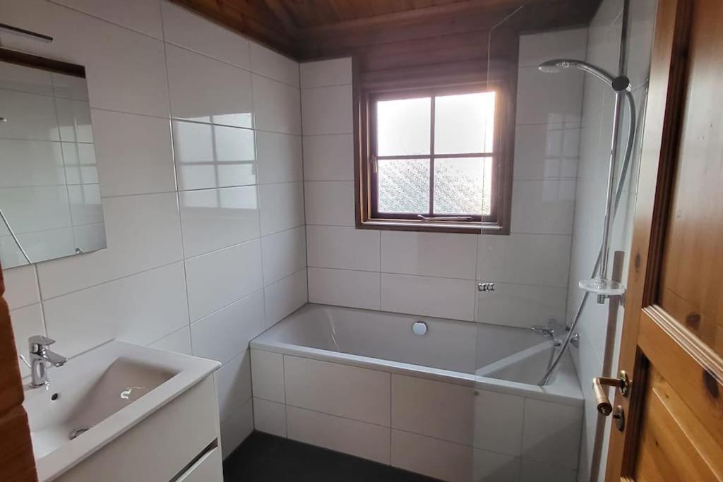 Sauna Bungalow Uppsala Gramsbergen 외부 사진